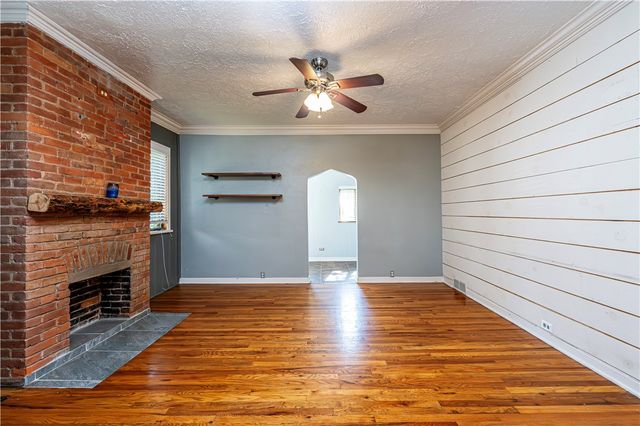 623 5th St, Oakmont, PA 15139