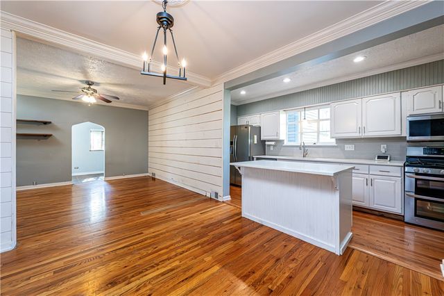 623 5th St, Oakmont, PA 15139