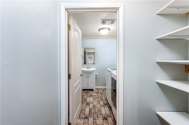 623 5th St, Oakmont, PA 15139