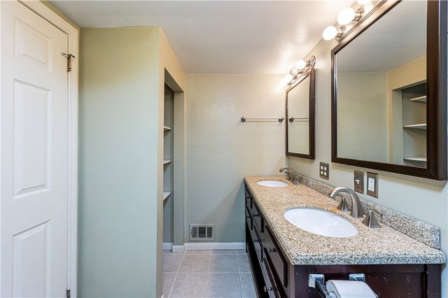 623 5th St, Oakmont, PA 15139