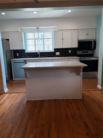 623 5th St, Oakmont, PA 15139