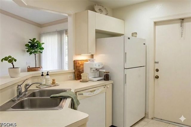 106 W 5th ST, Lehigh Acres, FL 33972