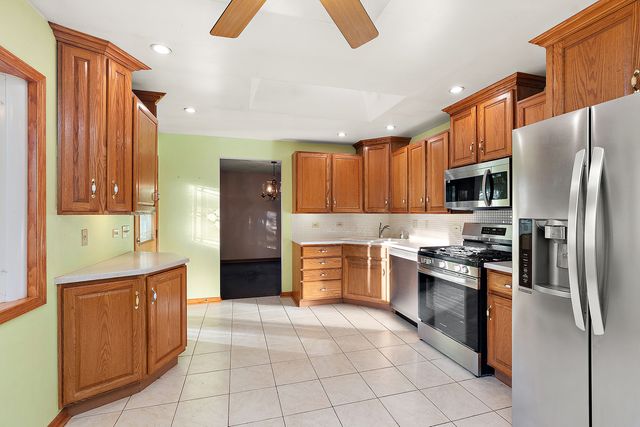 12810 S Cedar Lane, Palos Heights, IL 60463