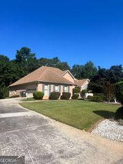 2638 Westchester Parkway SE, Conyers, GA 30013