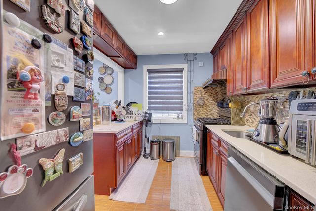 254-13A 74th Avenue GV64-H4-1160, Glen Oaks, NY 11004