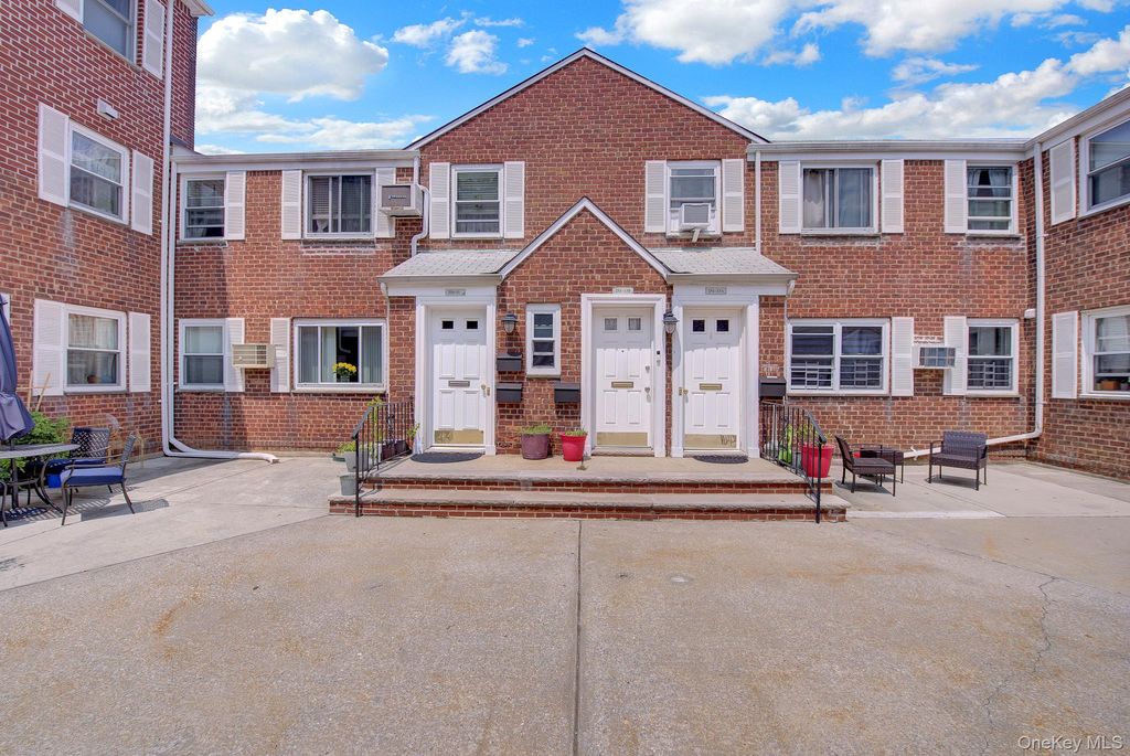 254-13A 74th Avenue GV64-H4-1160, Glen Oaks, NY 11004