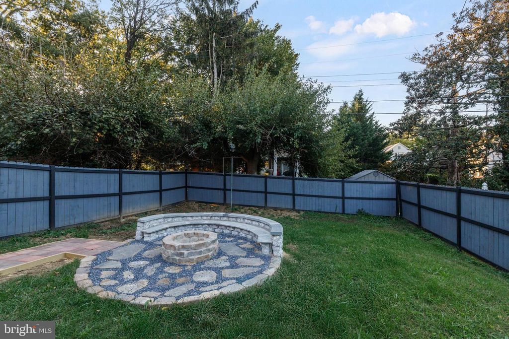 3929 DUVALL AVE, Baltimore, MD 21216