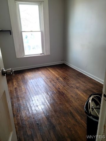 58 Genesee Street, Lockport City, NY 14094