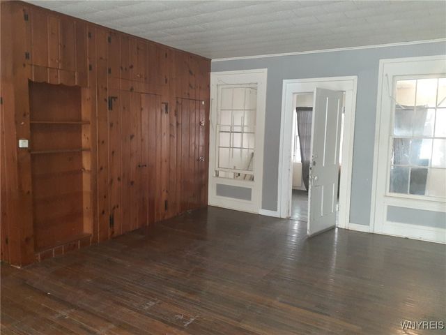 58 Genesee Street, Lockport City, NY 14094