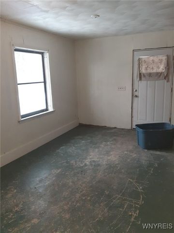 58 Genesee Street, Lockport City, NY 14094