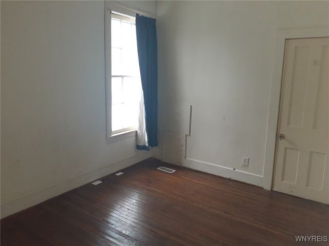 58 Genesee Street, Lockport City, NY 14094