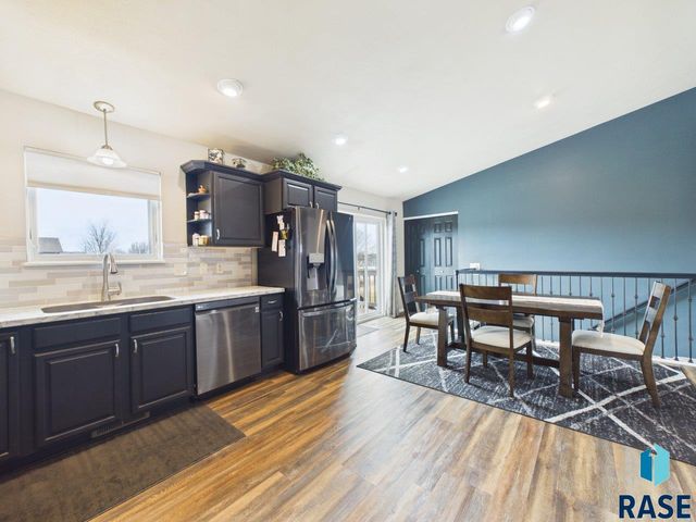 405 S Nicole Ave Avenue, Crooks, SD 57020