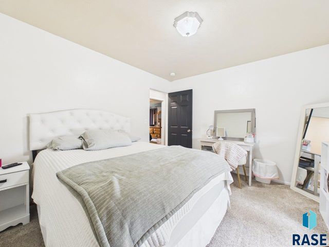 405 S Nicole Ave Avenue, Crooks, SD 57020