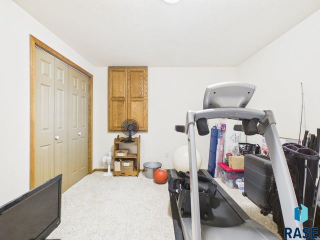 405 S Nicole Ave Avenue, Crooks, SD 57020
