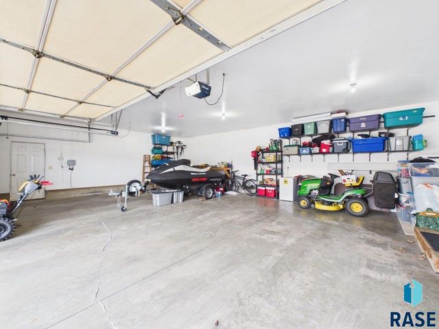 405 S Nicole Ave Avenue, Crooks, SD 57020