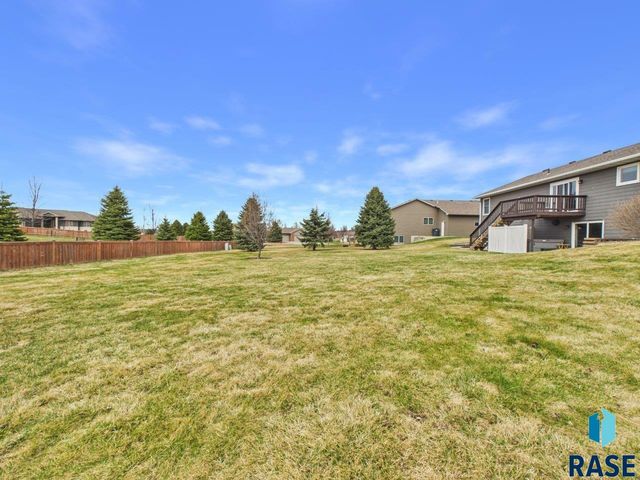 405 S Nicole Ave Avenue, Crooks, SD 57020