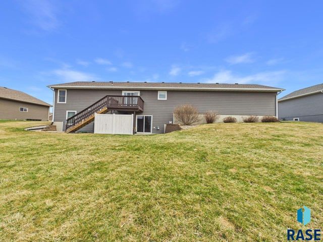 405 S Nicole Ave Avenue, Crooks, SD 57020