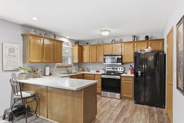 3045 W Darby Street, Springfield, MO 65810