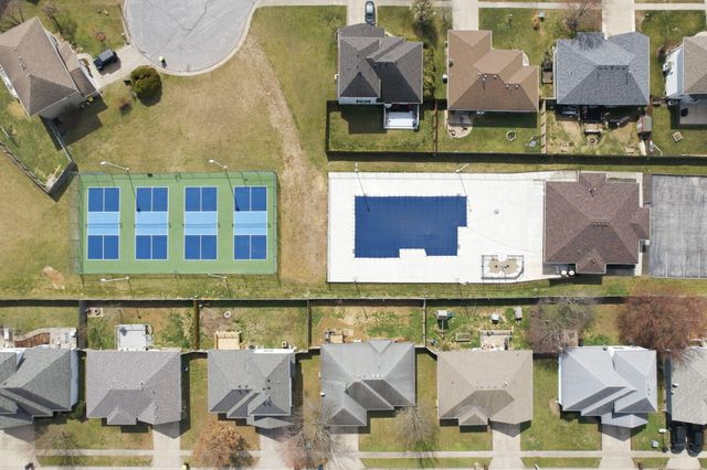 3045 W Darby Street, Springfield, MO 65810