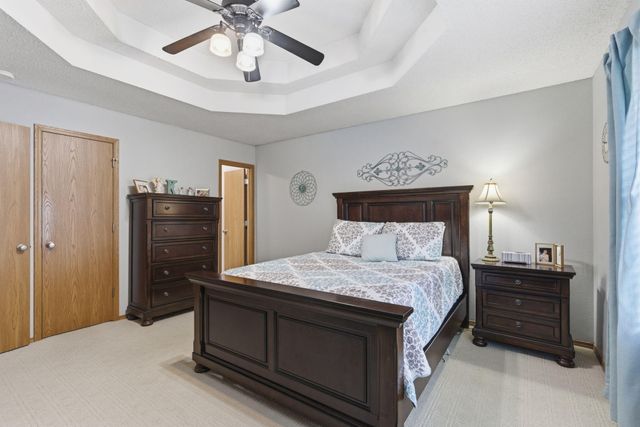 3045 W Darby Street, Springfield, MO 65810