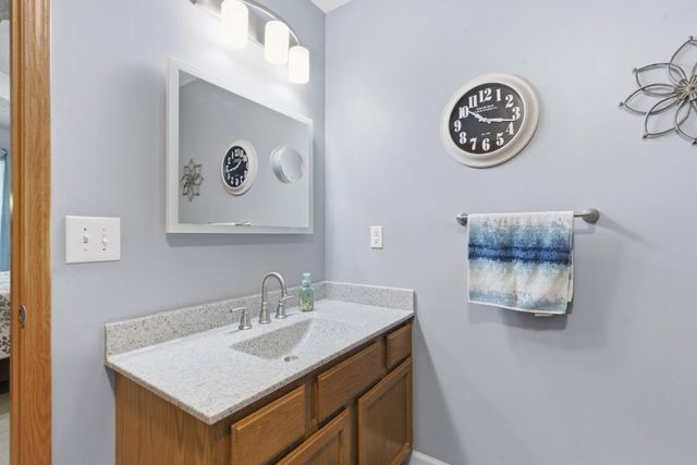 3045 W Darby Street, Springfield, MO 65810