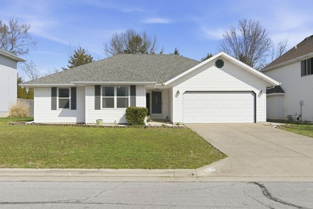 3045 W Darby Street, Springfield, MO 65810