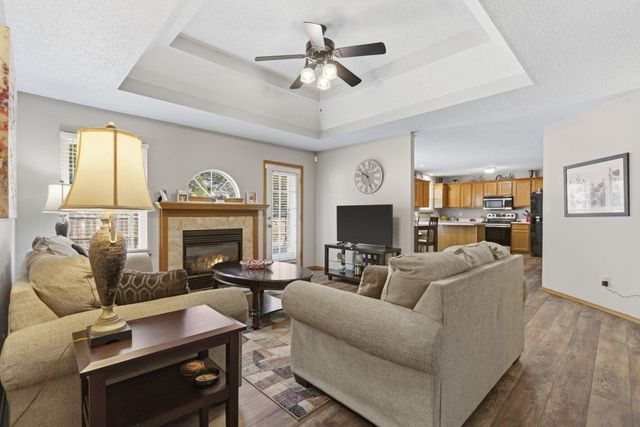 3045 W Darby Street, Springfield, MO 65810