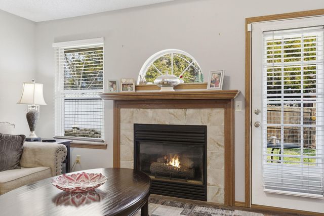 3045 W Darby Street, Springfield, MO 65810