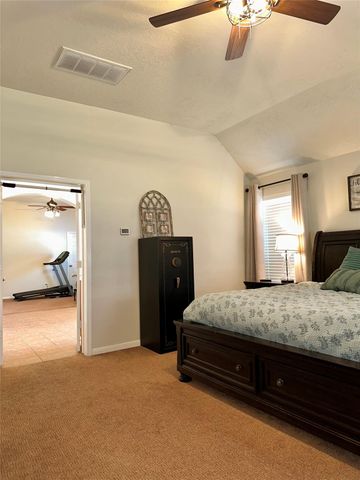 13406 Popes Creek Lane, Houston, TX 77044