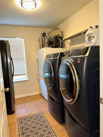 13406 Popes Creek Lane, Houston, TX 77044