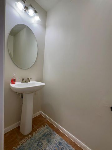 13406 Popes Creek Lane, Houston, TX 77044