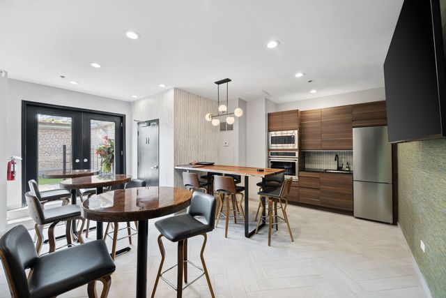 8 W Monroe Street 1105, Chicago, IL 60603
