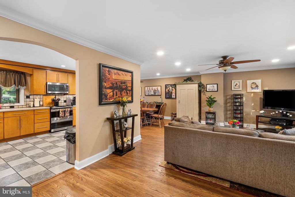 1035 KIPLING RD, Jenkintown, PA 19046