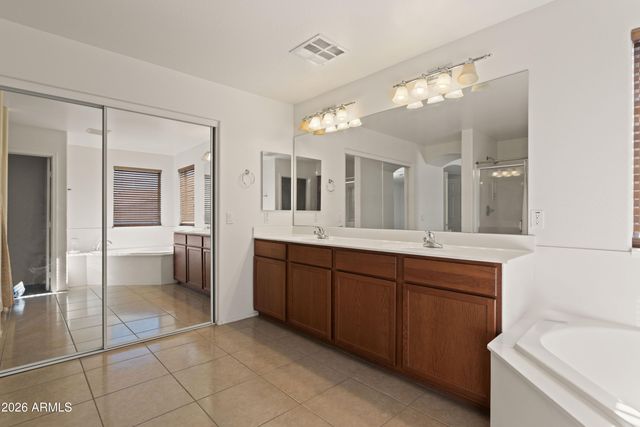 8912 S 40th Drive, Laveen, AZ 85339