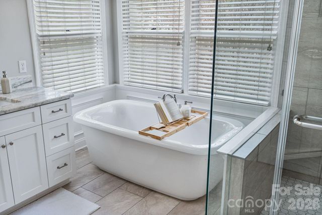 5800 Paper Whites Place, Charlotte, NC 28269