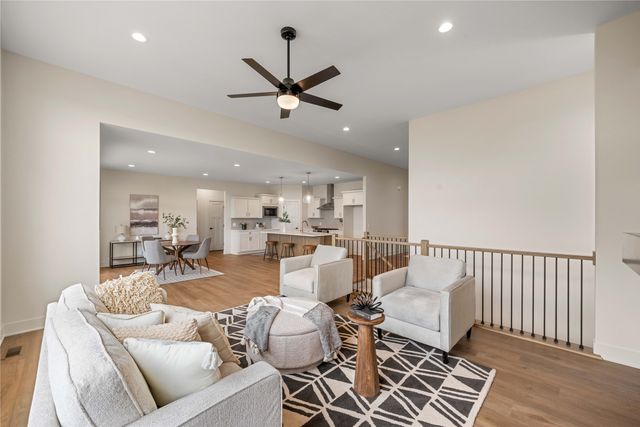 335 NW Red Oak Drive, Waukee, IA 50263