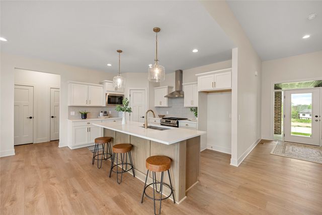 335 NW Red Oak Drive, Waukee, IA 50263
