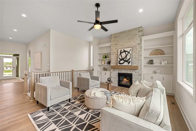 335 NW Red Oak Drive, Waukee, IA 50263