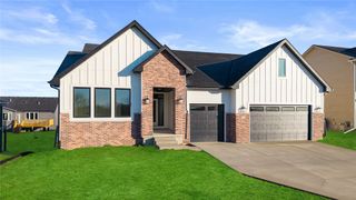 335 NW Red Oak Drive, Waukee, IA 50263