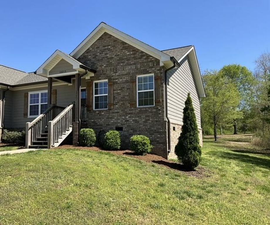 1168 B NE Beaverdale Road, Dalton, GA 30721