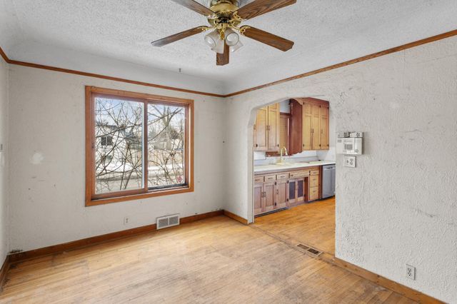 5301 Emerson Avenue N, Brooklyn Center, MN 55430