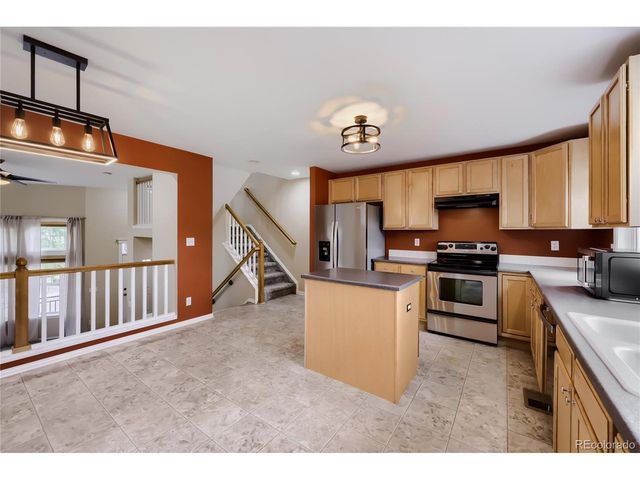 9493 Longs Peak Dr, Commerce City, CO 80640