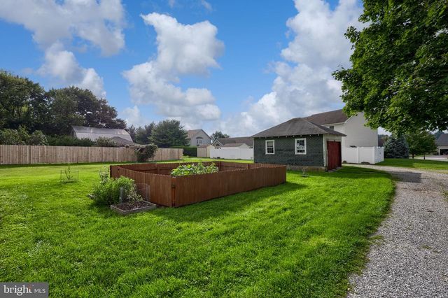 2748 HORSESHOE PIKE, Palmyra, PA 17078