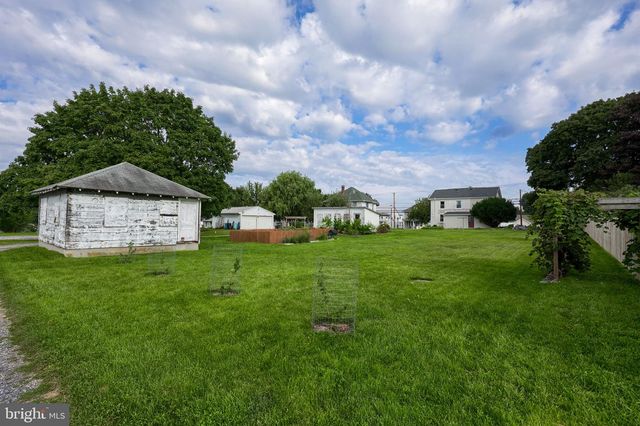 2748 HORSESHOE PIKE, Palmyra, PA 17078