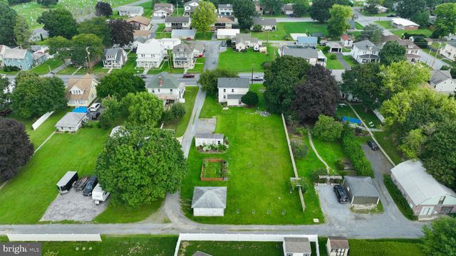 2748 HORSESHOE PIKE, Palmyra, PA 17078