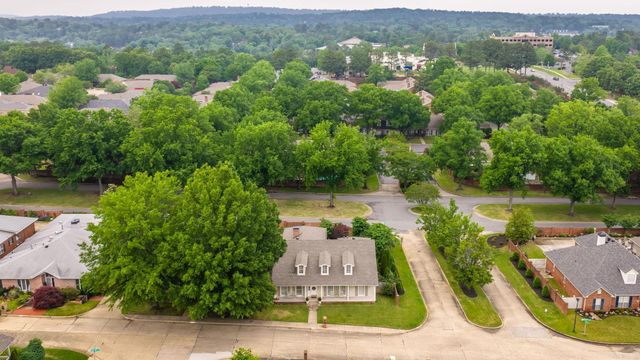 12500 Gleneagles Drive, Little Rock, AR 72211