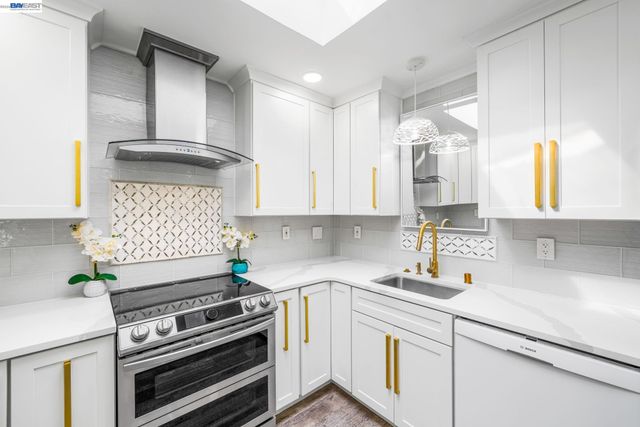 4019 Rennellwood Way, Pleasanton, CA 94566