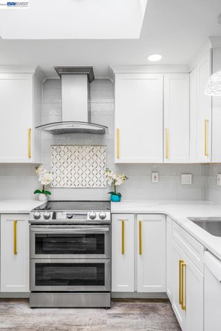 4019 Rennellwood Way, Pleasanton, CA 94566