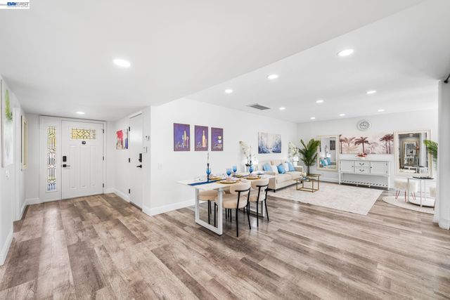 4019 Rennellwood Way, Pleasanton, CA 94566