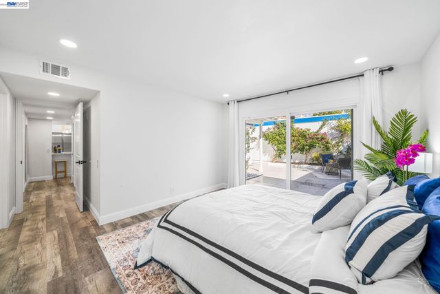 4019 Rennellwood Way, Pleasanton, CA 94566